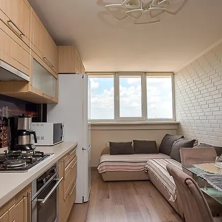 4 Rent Cozy, 2 Bedrooms With An In-house Restaurant Apartment *